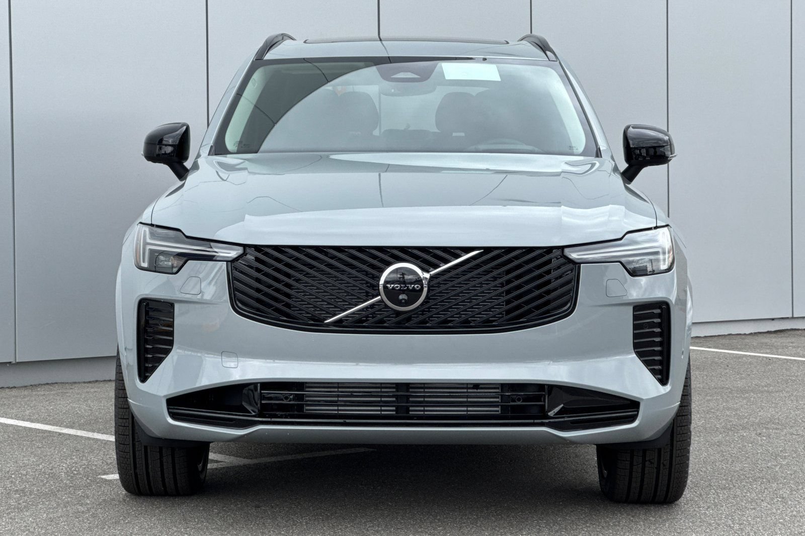 New 2026 Volvo XC90 T8 Ultra w/ Protection Package AWD/4WD image 8
