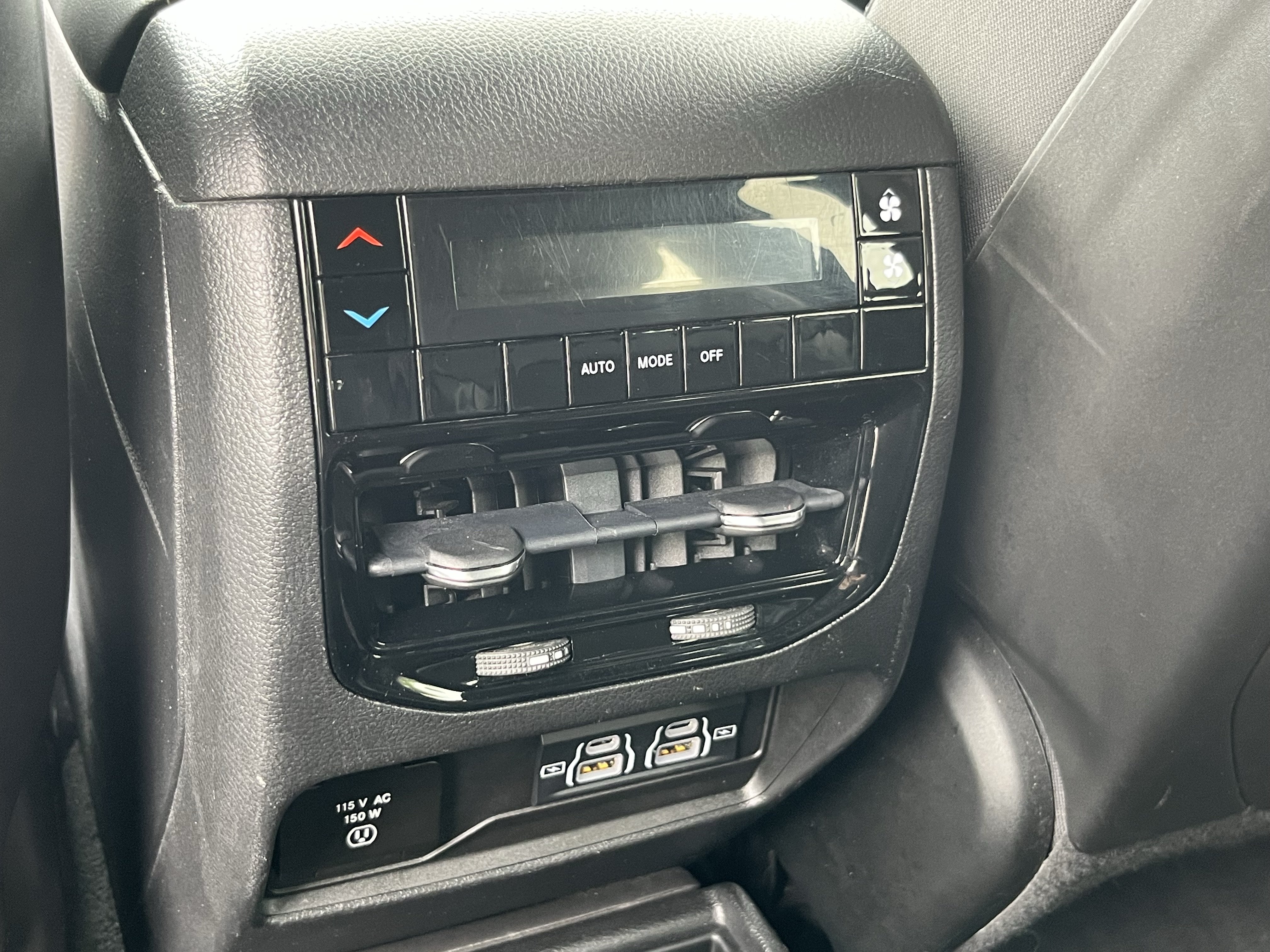 Used 2022 Jeep Grand Cherokee L Laredo AWD/4WD image 16