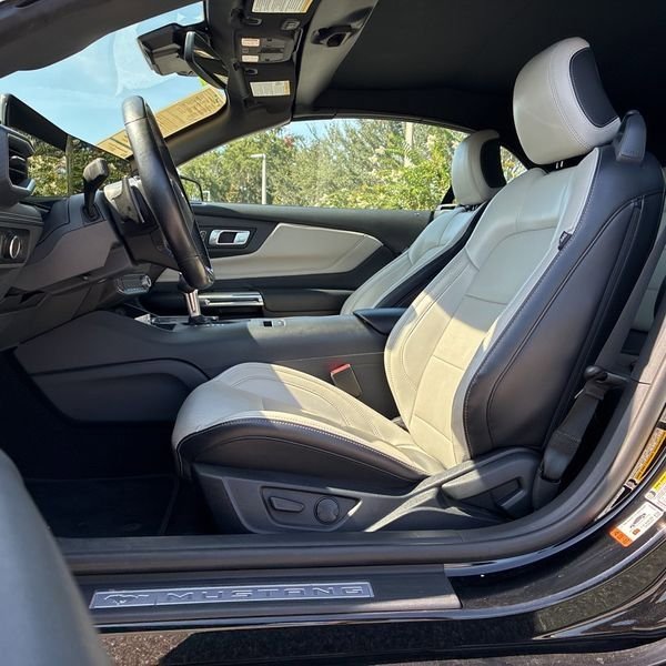 Used 2024 Ford Mustang GT Premium image 4