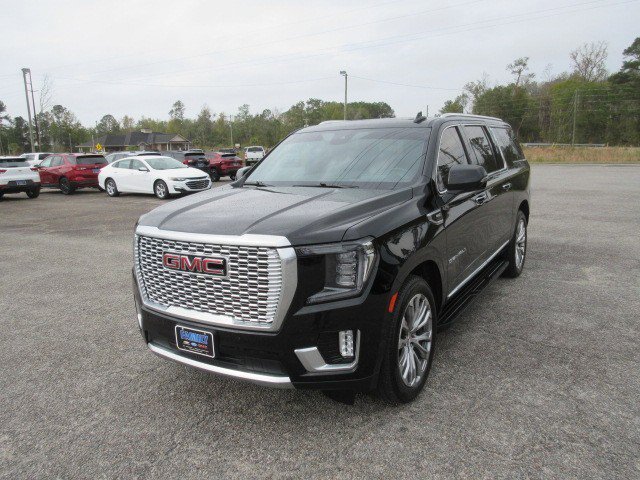 Used 2023 GMC Yukon XL Denali w/ LPO, Floor Liner Package image 2
