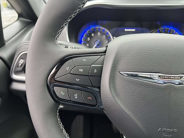New 2026 Chrysler Pacifica Limited w/ S Appearance Package AWD/4WD image 17