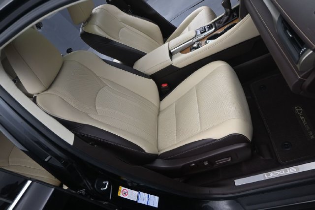 Used 2019 Lexus RX 350 AWD w/ Navigation Package image 17