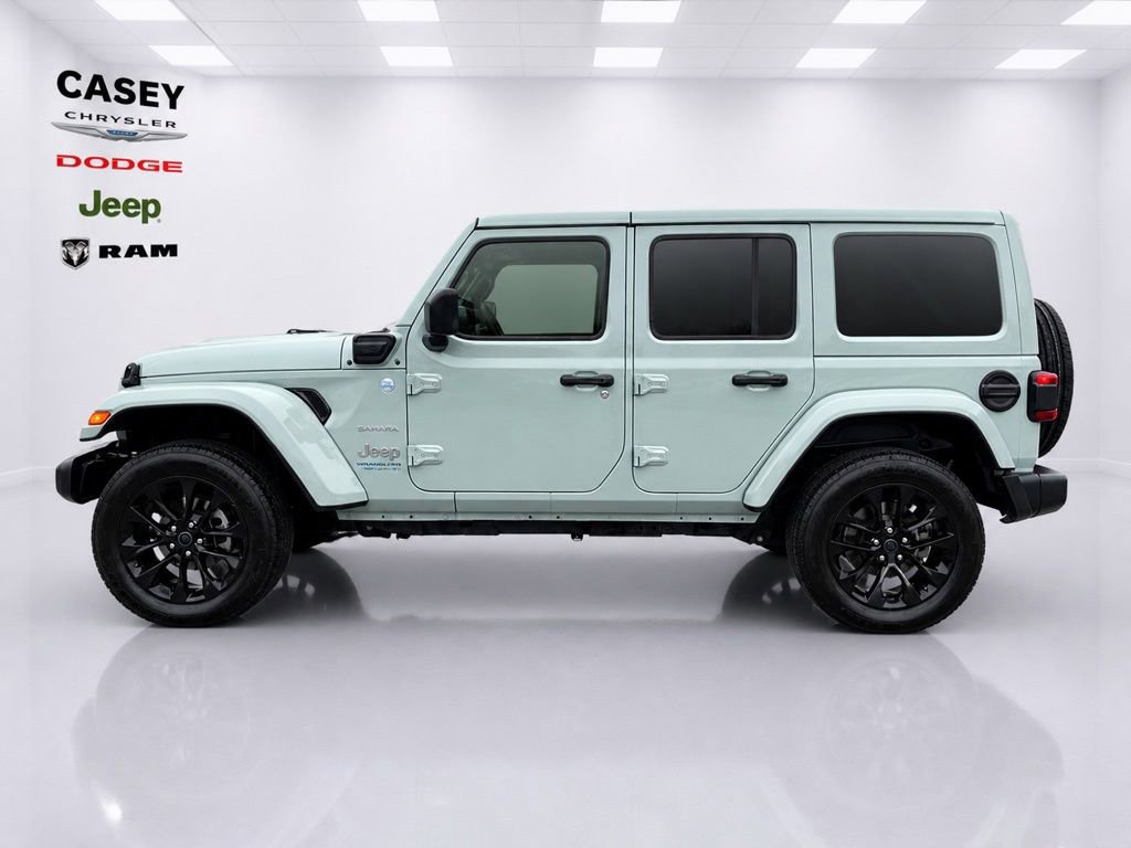 Used 2024 Jeep Wrangler Unlimited Sahara AWD/4WD image 4