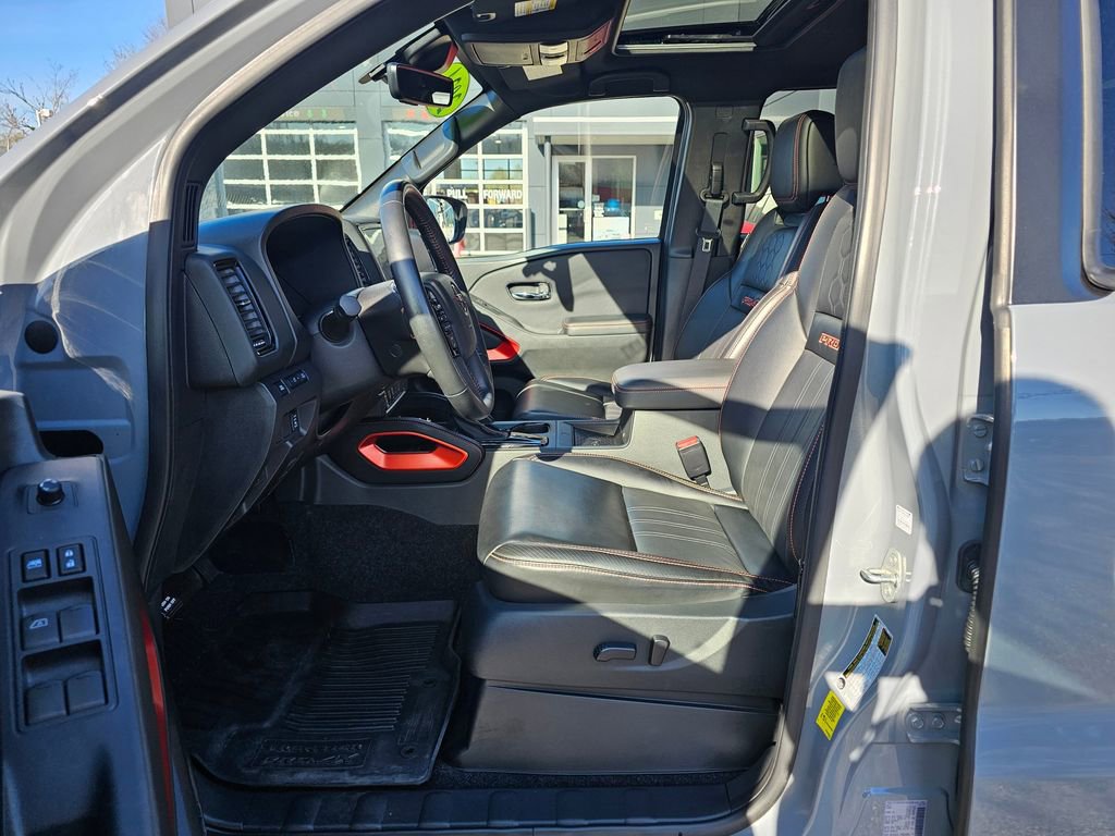 Certified 2024 Nissan Frontier PRO-4X w/ Pro Premium Package AWD/4WD image 17