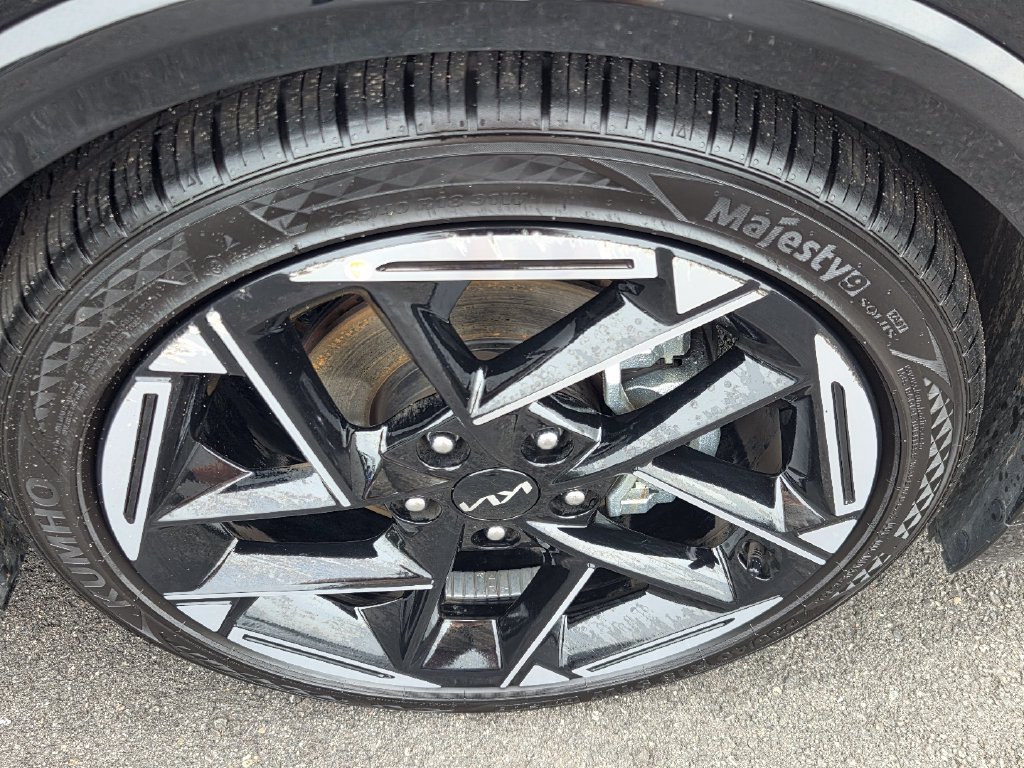 Used 2025 Kia K4 GT-Line w/ GT-Line Premium Package FWD image 8
