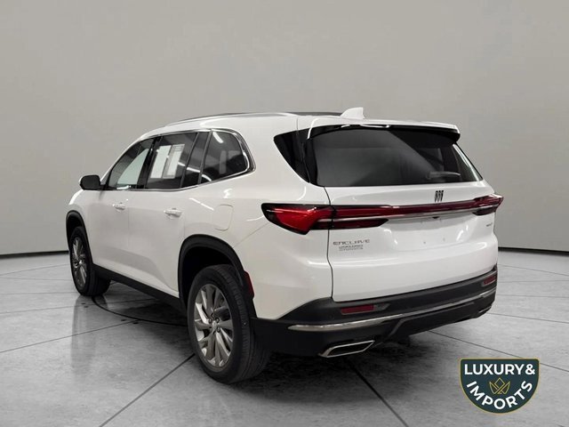 Used 2025 Buick Enclave Preferred image 7