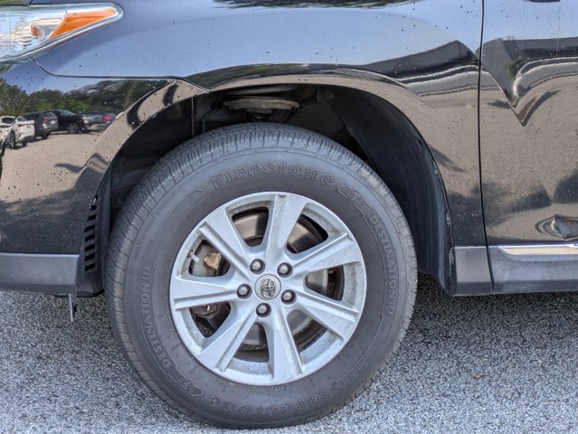 Used 2013 Toyota Highlander SE FWD image 14