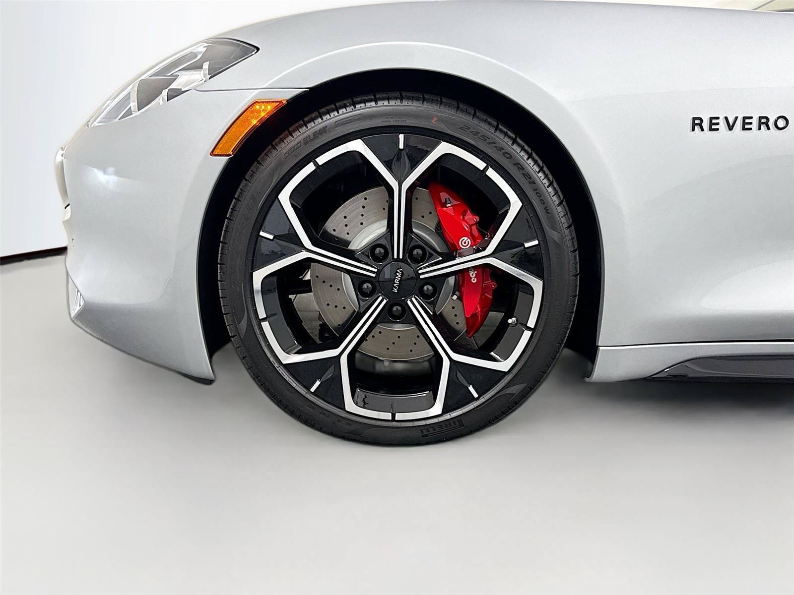 New 2025 Karma Revero Luxury RWD image 27