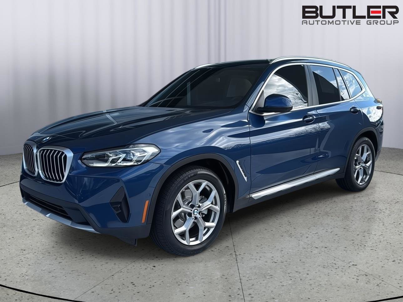 Certified 2023 BMW X3 sDrive30i w/ Premium Package image 2