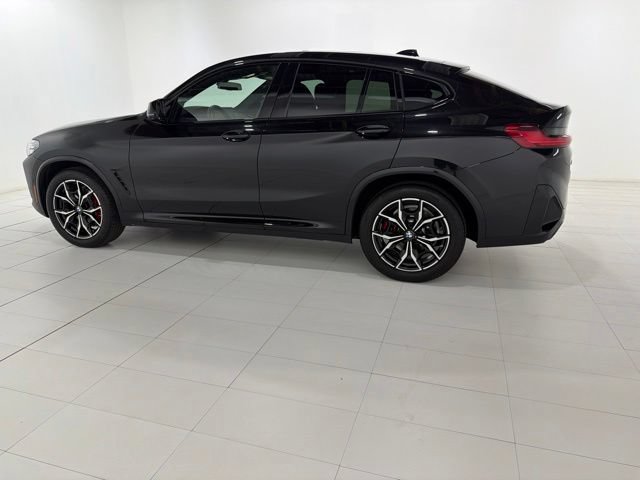 Certified 2023 BMW X4 M40i w/ Premium Package AWD/4WD image 2