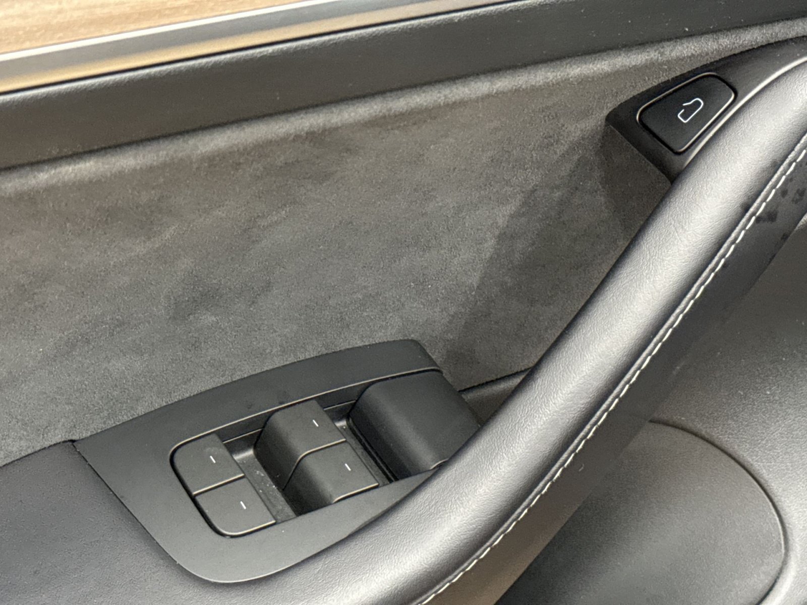 Used 2023 Tesla Model 3 Standard Range RWD image 16