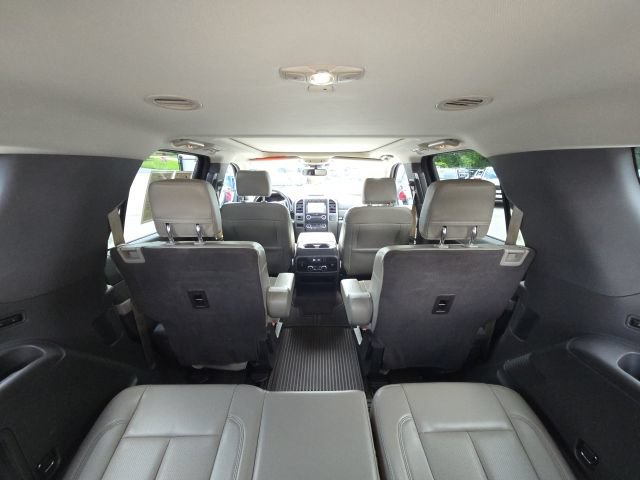 Used 2020 Ford Expedition XLT w/ Equipment Group 202A RWD image 14