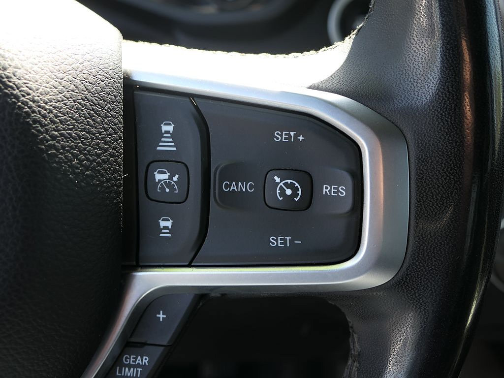 Used 2025 RAM 1500 Big Horn AWD/4WD image 15
