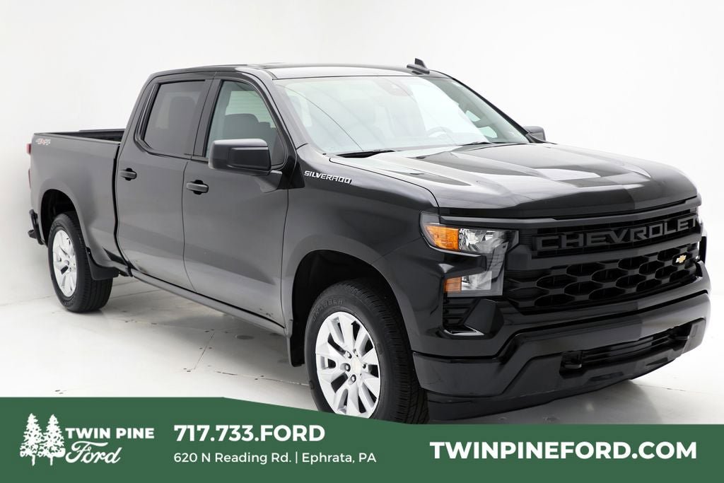 Used 2024 Chevrolet Silverado 1500 Custom AWD/4WD image 1
