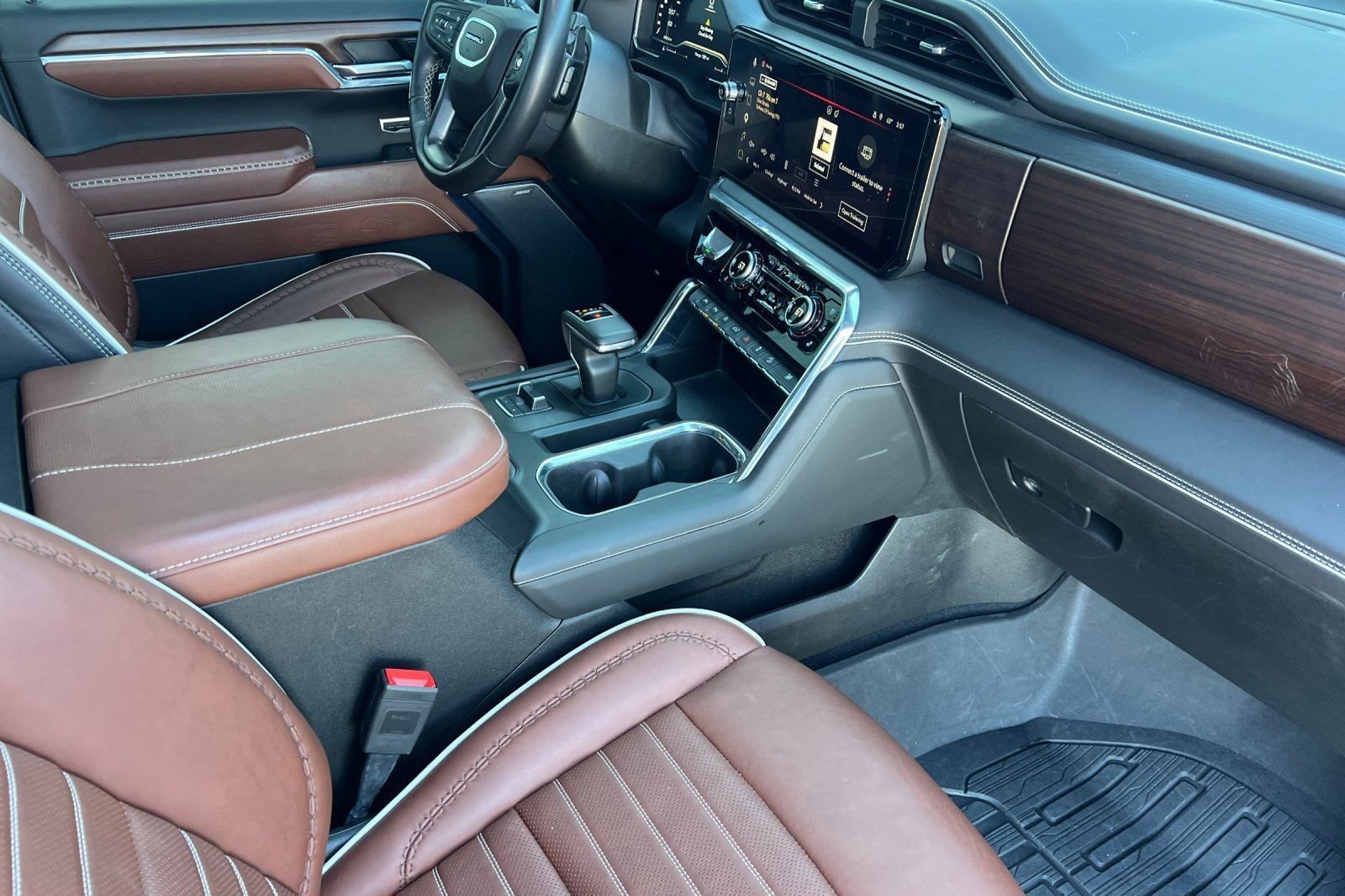 Used 2024 GMC Sierra 1500 Denali Ultimate AWD/4WD image 16