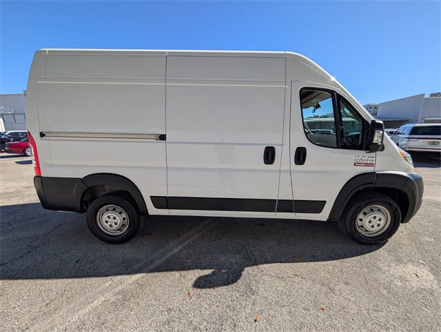 Used 2020 RAM ProMaster 2500 w/ Interior Convenience Group image 15