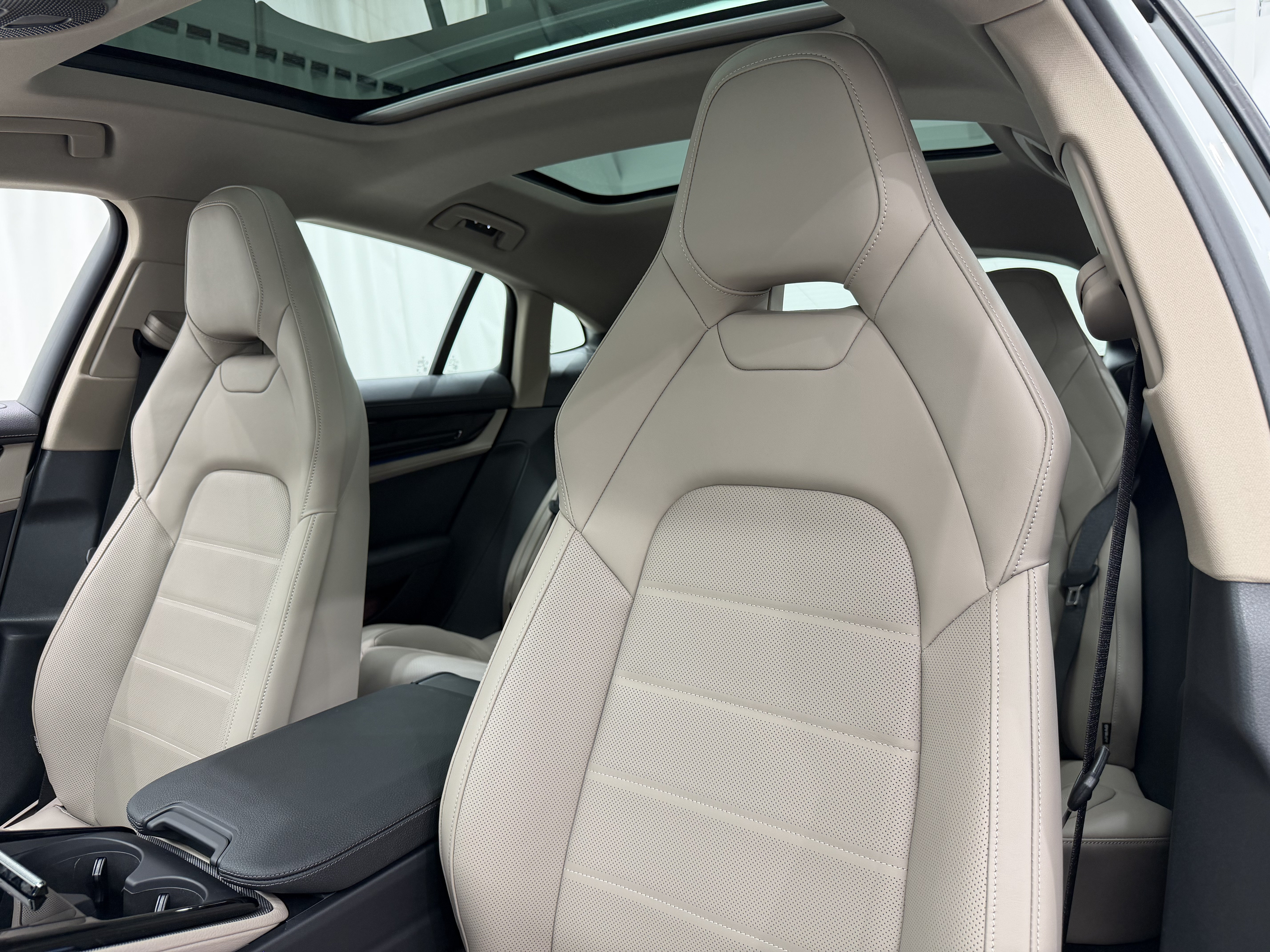 New 2026 Porsche Panamera image 5