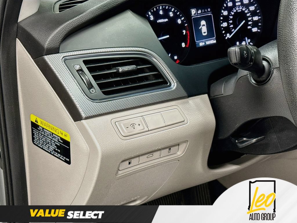 Used 2017 Hyundai Sonata SE FWD image 12