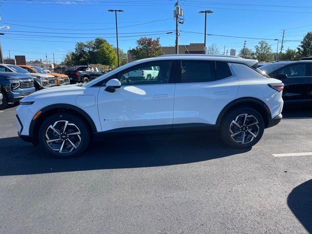New 2026 Chevrolet Equinox EV LT AWD/4WD image 4