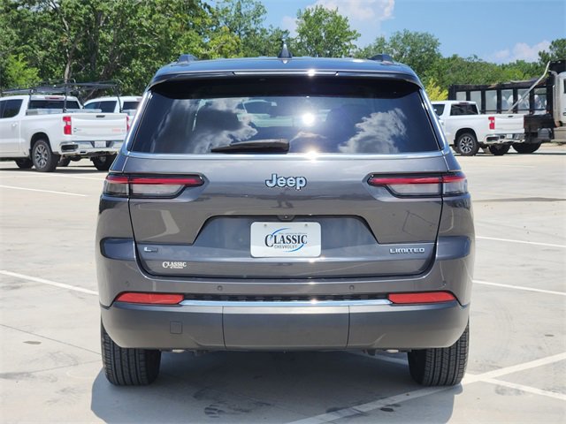 Used 2022 Jeep Grand Cherokee L Limited image 7
