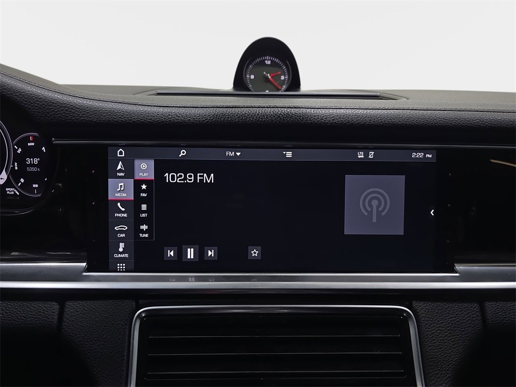 Used 2018 Porsche Panamera 4 image 23