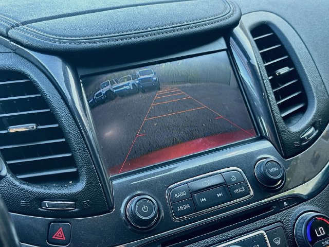 Used 2014 Chevrolet Impala LTZ FWD image 14