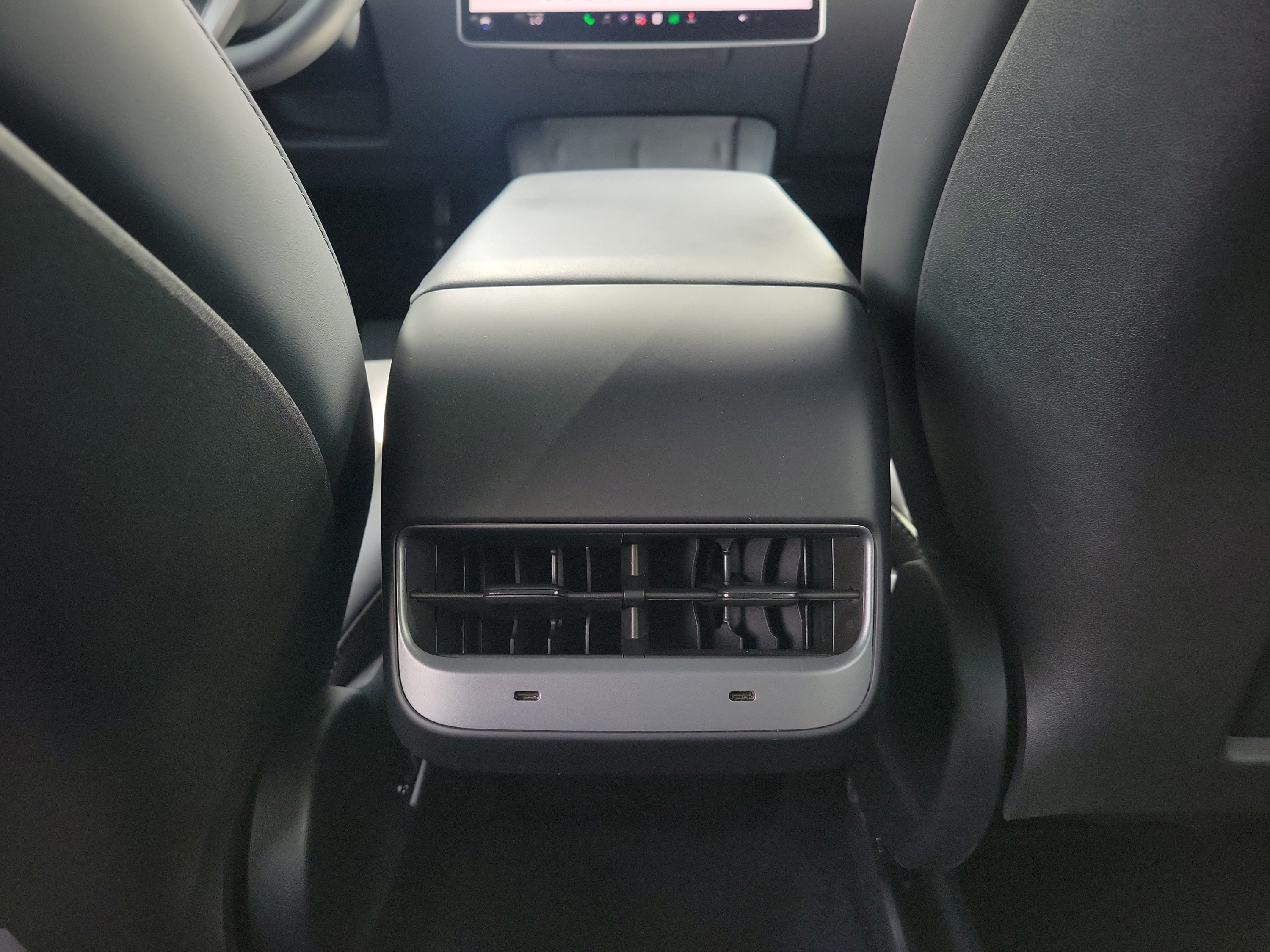 Used 2024 Tesla Model Y Long Range RWD image 15