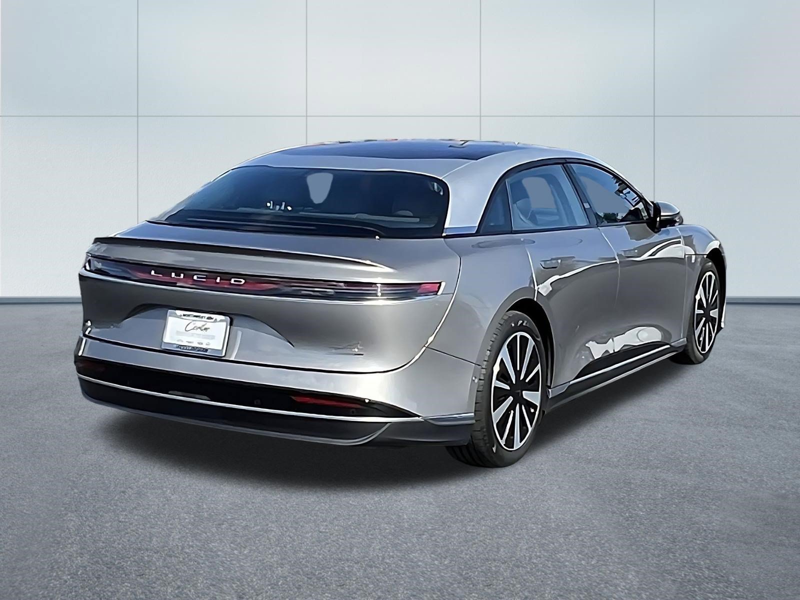 Used 2023 Lucid Air Touring AWD/4WD image 6