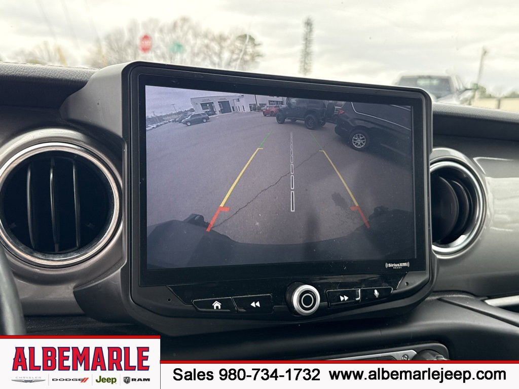 Used 2019 Jeep Wrangler Unlimited Sahara w/ Cold Weather Group image 23