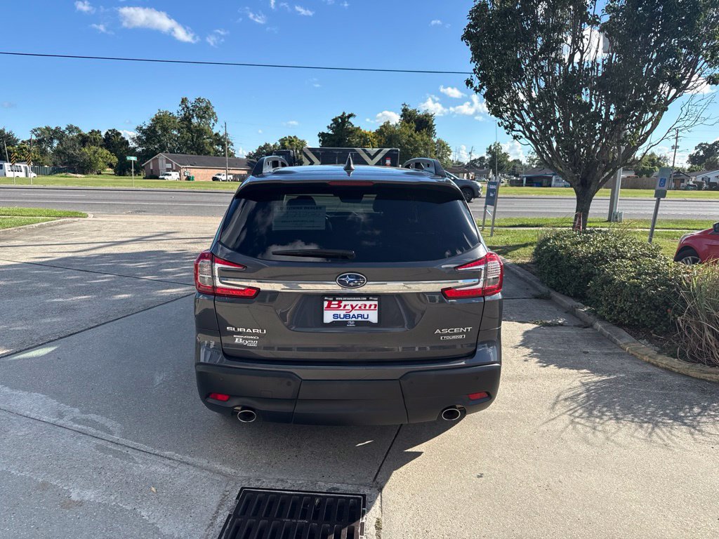 Used 2023 Subaru Ascent Touring AWD/4WD image 6