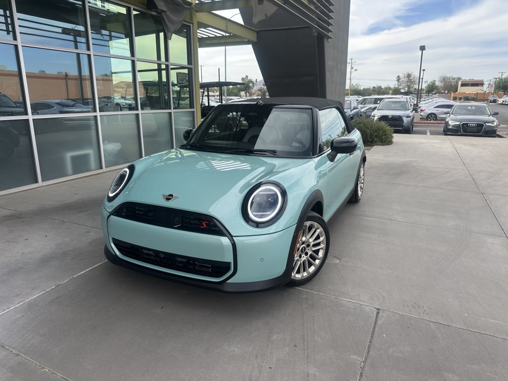 Used 2025 MINI Cooper S FWD image 2