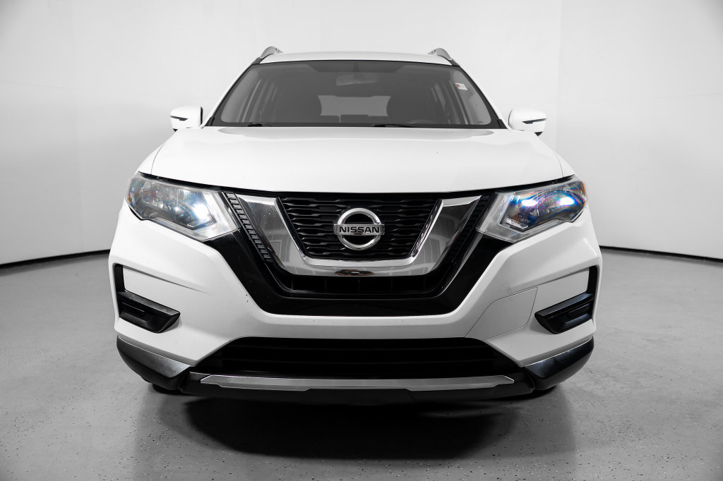 Used 2017 Nissan Rogue S w/ S Appearance Package FWD image 18