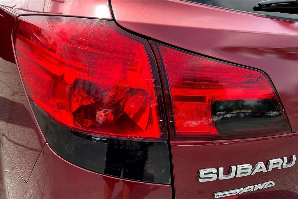 Used 2013 Subaru Outback 2.5i Premium AWD/4WD image 20