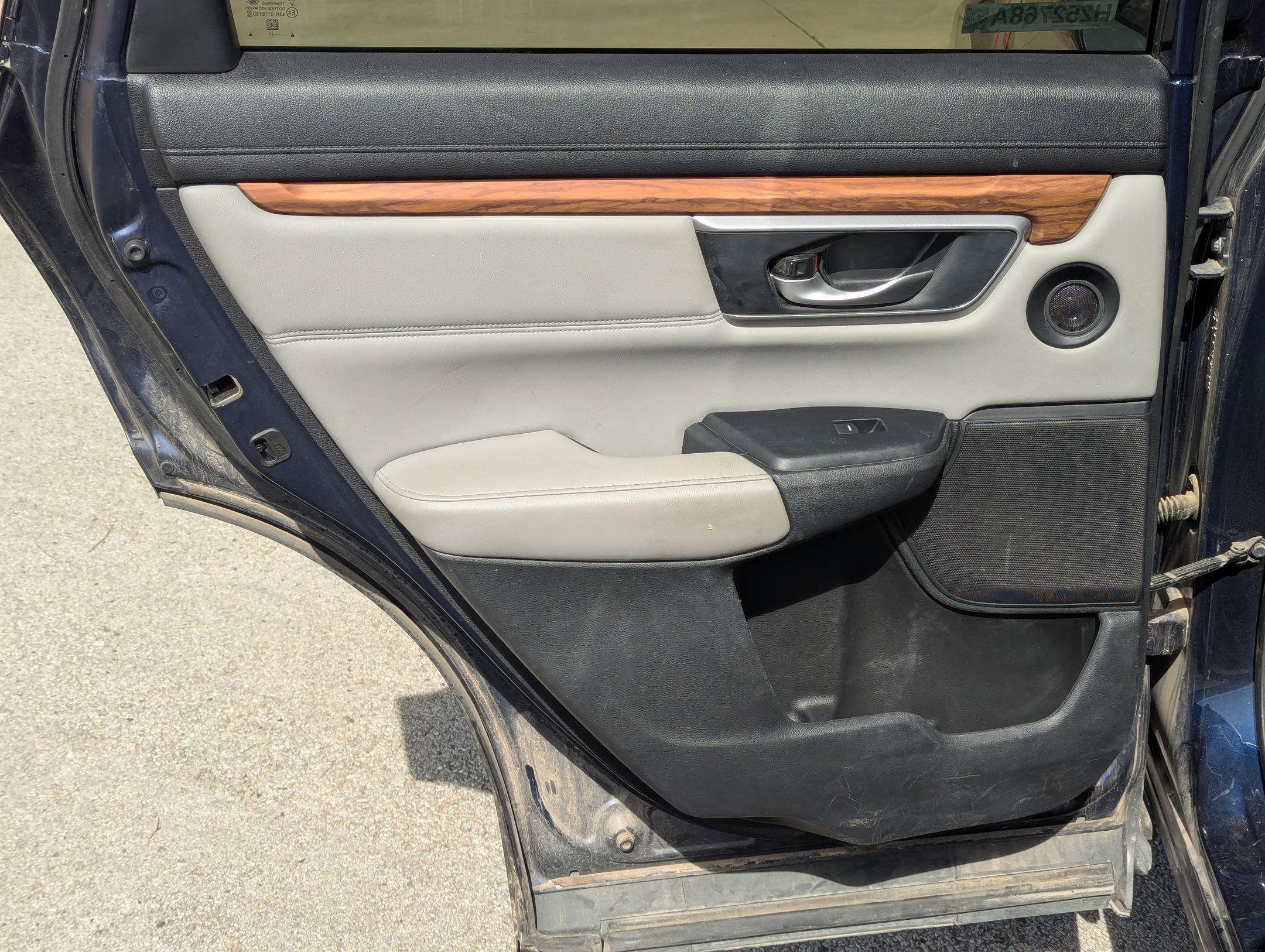 Used 2017 Honda CR-V EX-L image 6