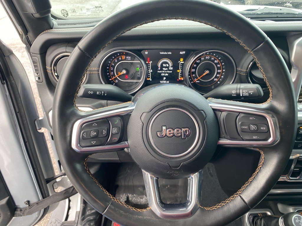 Used 2022 Jeep Gladiator Overland image 12