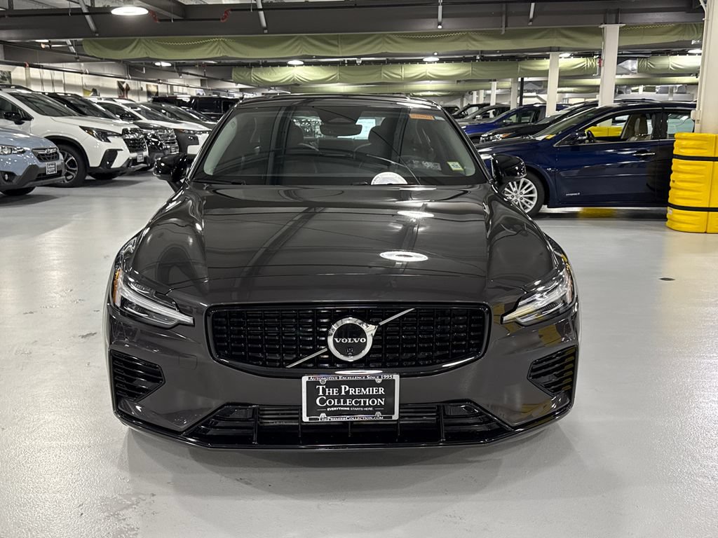 Certified 2025 Volvo S60 T8 Plus AWD/4WD image 6