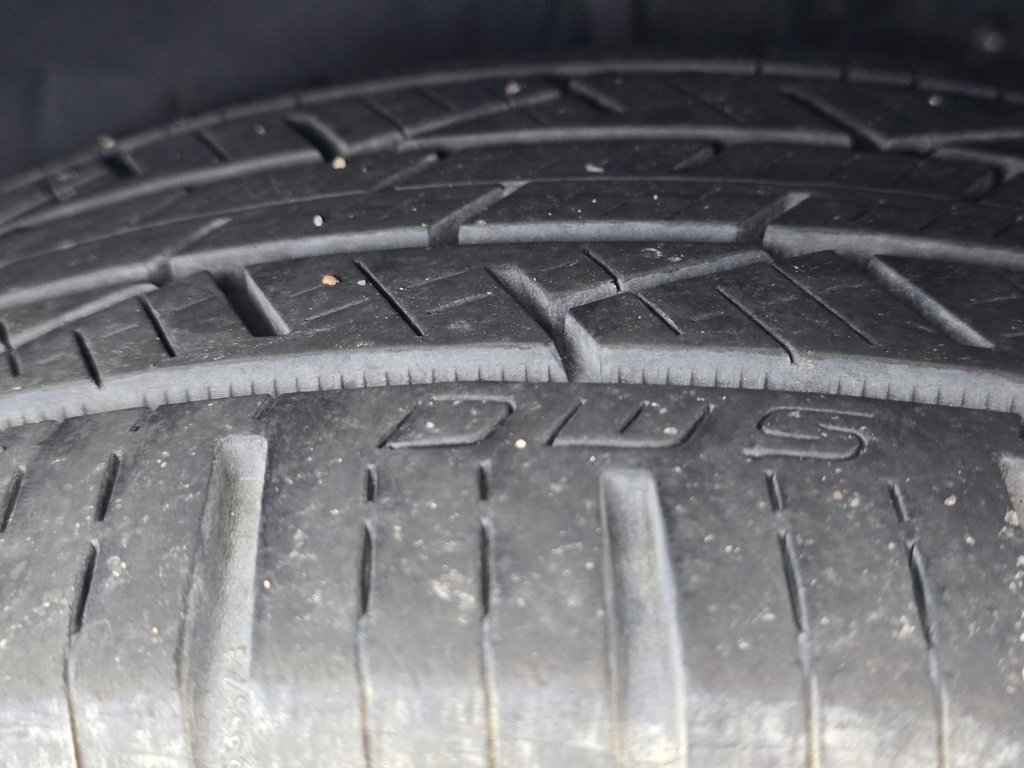 Used 2023 Toyota Crown Limited image 9