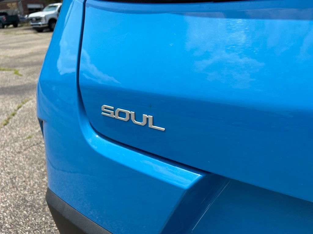 Used 2025 Kia Soul EX FWD image 32