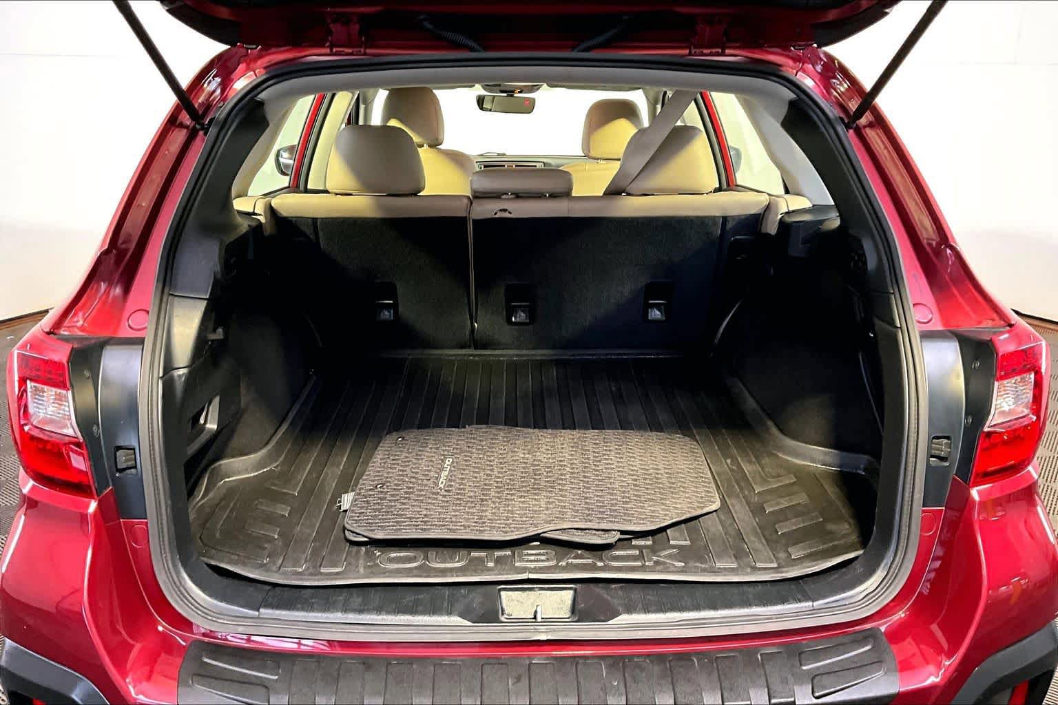Used 2018 Subaru Outback 2.5i AWD/4WD image 36