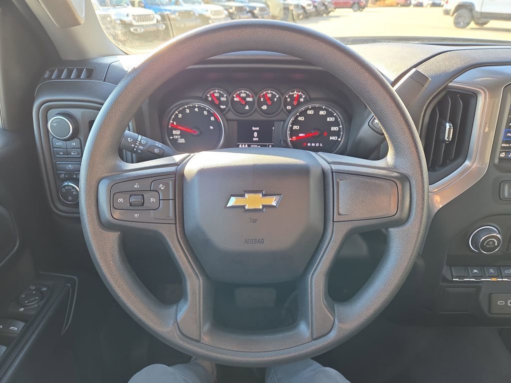 Used 2024 Chevrolet Silverado 1500 Custom image 17