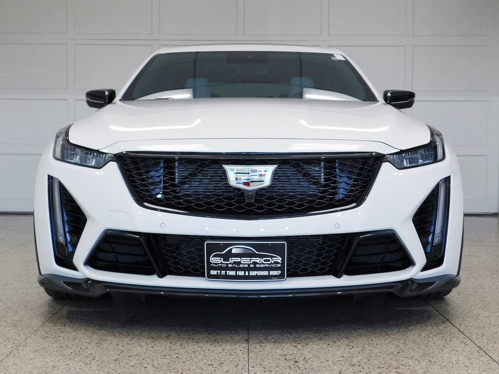 Used 2024 Cadillac CT5 V Blackwing w/ Carbon Fibre Package 2 RWD image 5