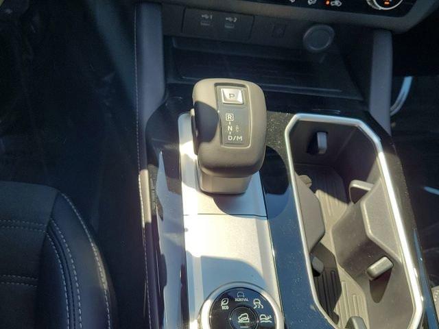 New 2025 Mitsubishi Outlander SE image 29