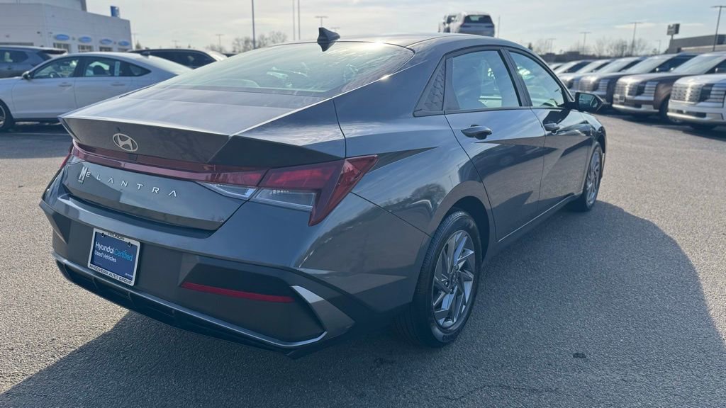 Used 2024 Hyundai Elantra SEL image 6