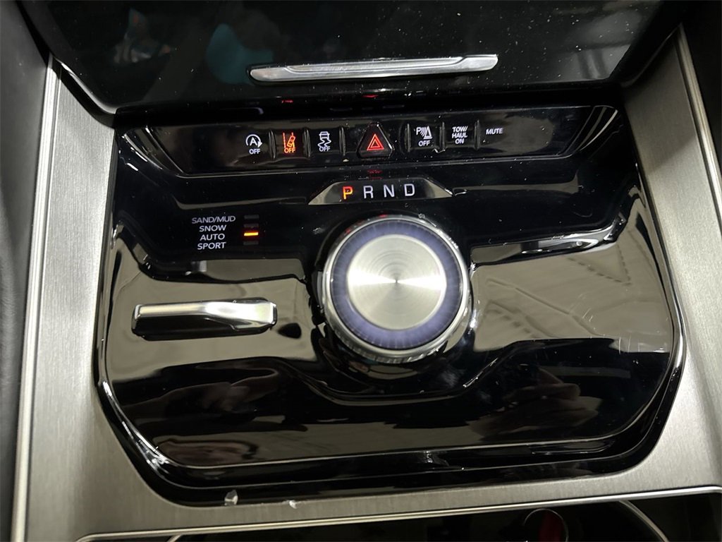 New 2026 Jeep Grand Wagoneer L Limited w/ Premium Group II image 24