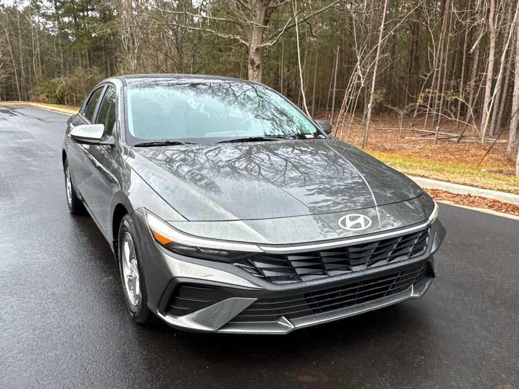 New 2026 Hyundai Elantra SE image 7