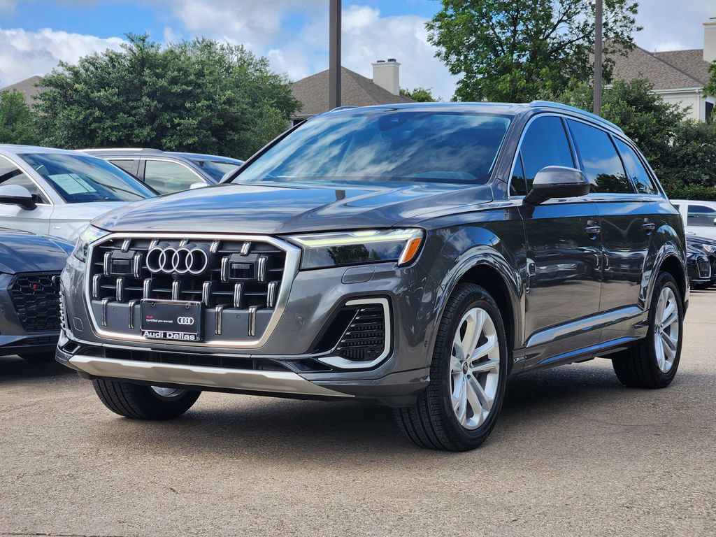 Certified 2025 Audi Q7 3.0T Premium Plus AWD/4WD image 6