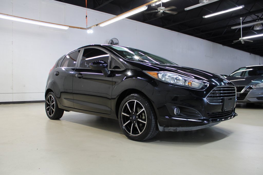 Used 2018 Ford Fiesta SE w/ Equipment Group 201A image 2