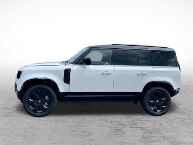 Certified 2025 Land Rover Defender 110 X-Dynamic SE AWD/4WD image 8