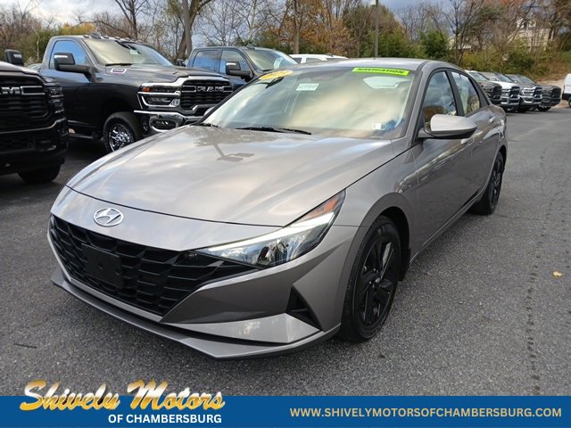Used 2023 Hyundai Elantra SEL image 1