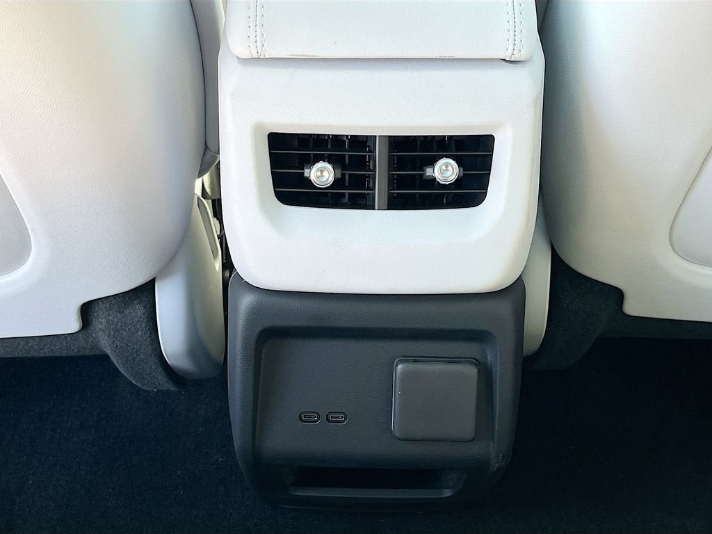 New 2027 Cadillac Optiq Luxury RWD image 30